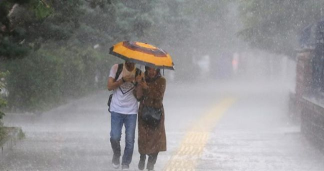 Meteoroloji'den 13 il için fırtına ve sağanak uyarısı! Hangi illerde yağmur var?