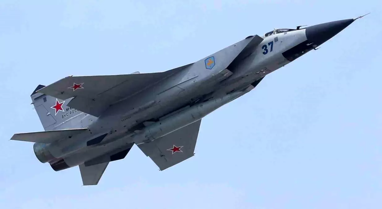 Estonya Hava Sahası İhlali: 3 Rus Savaş Uçağı Tespit Edildi