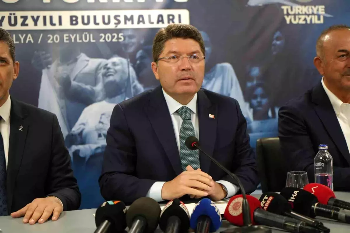 Adalet Bakanı Tunç: 'Bugünkü yargı darbeciye, vesayetçiye geçit vermiyor'
