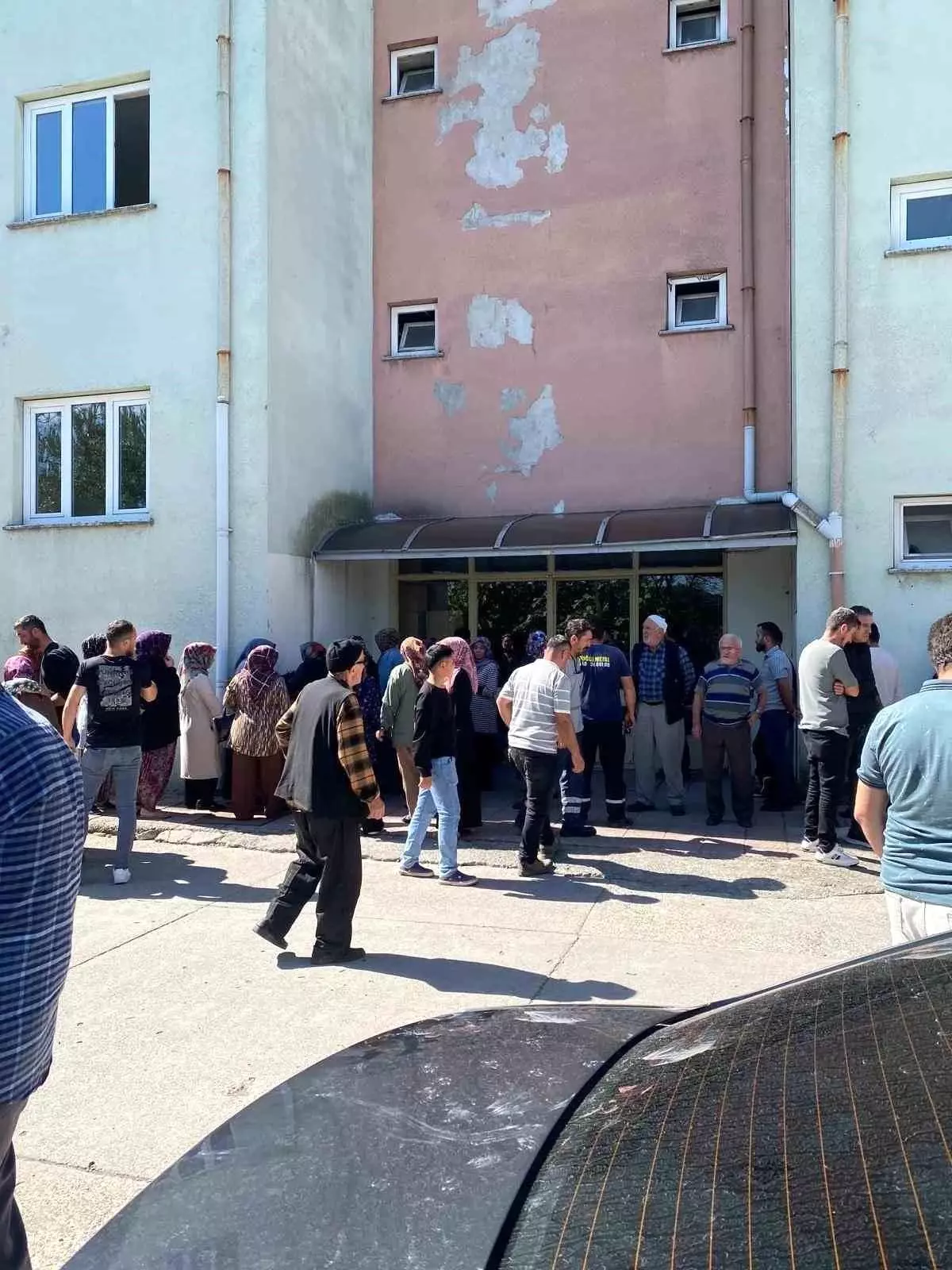 Zonguldak'ta Elektrik Akımına Kapılan Adam Hayatını Kaybetti