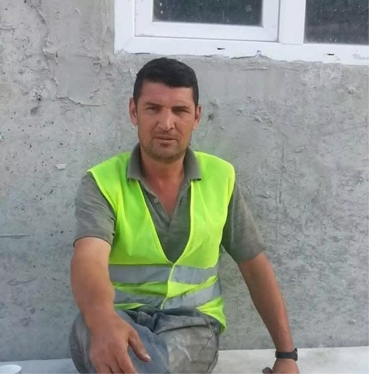 Ceviz Toplarken Elektrik Akımına Kapılan Adam Hayatını Kaybetti