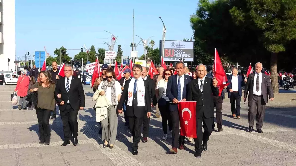 Samsun'da Emekli Astsubaylar Öz Hakları İçin Yürüdü