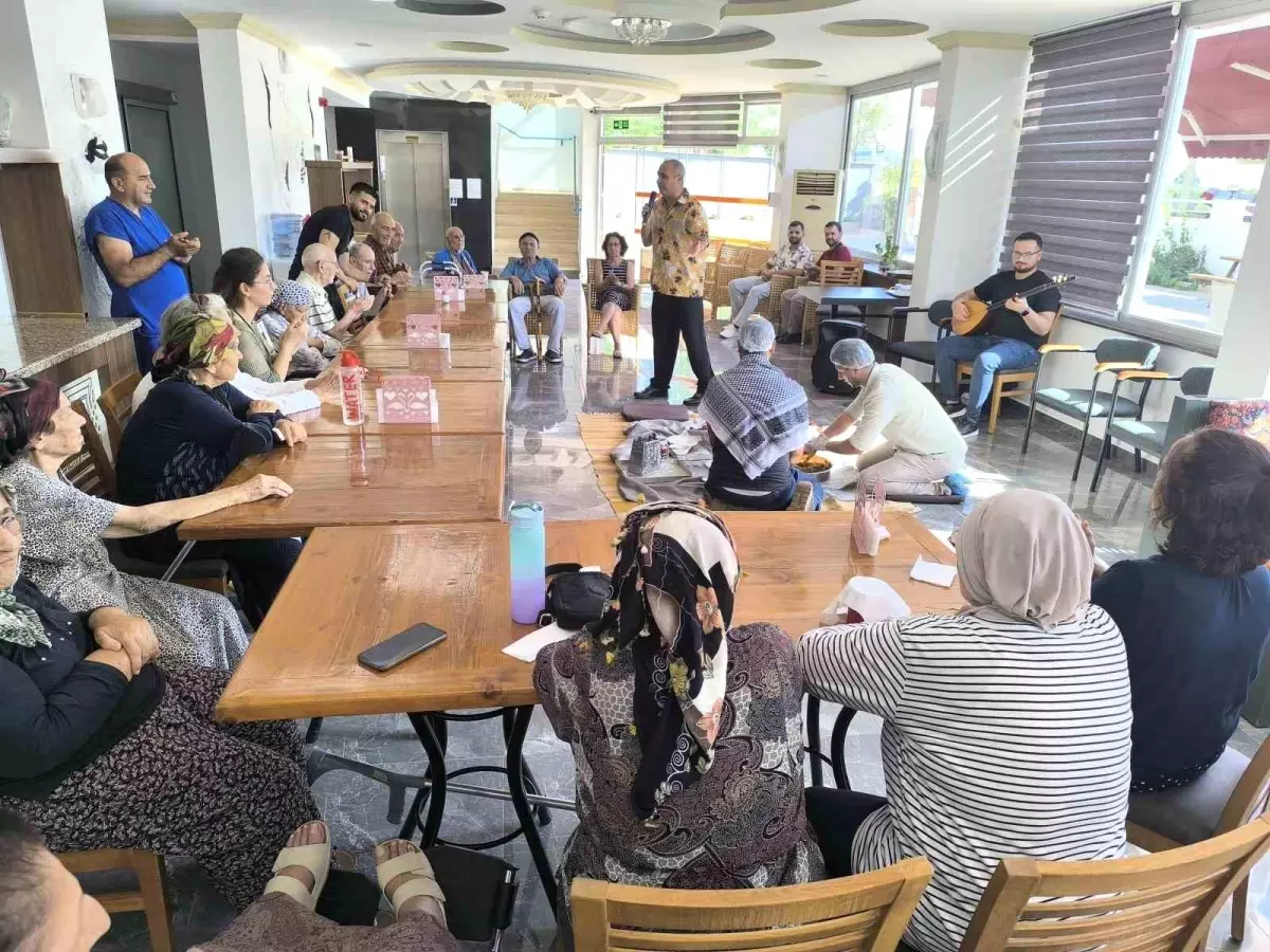 Gazipaşa'da Huzurevi Sakinlerine Unutulmaz Sıra Gecesi