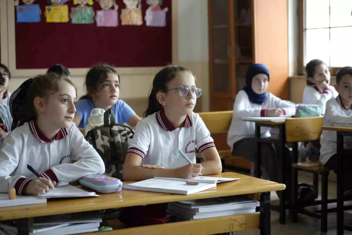 9 Yaşındaki Kızdan Örnek Davranış