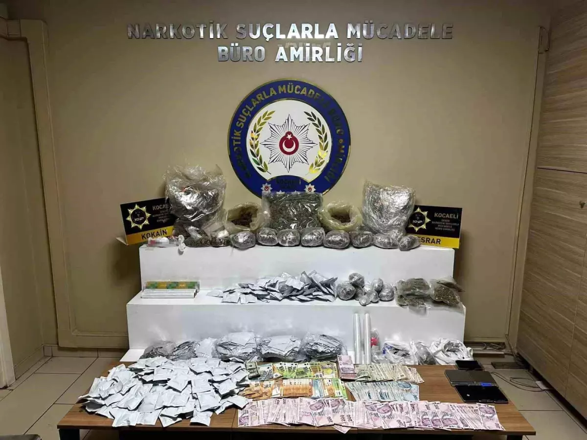 Kocaeli'de Uyuşturucu Operasyonunda 9,1 Kilo Madde Ele Geçirildi