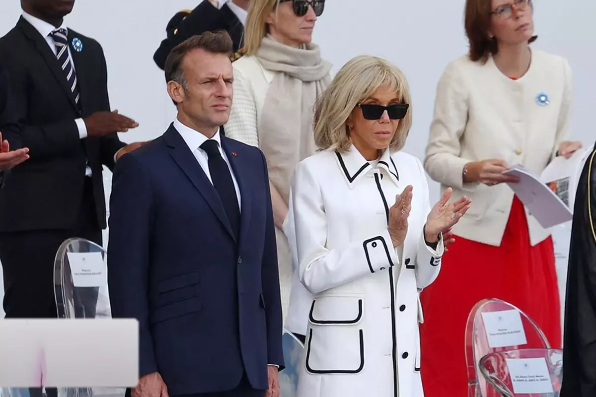 Macron'un eşi 'erkek doğdu' iddialarını çürütmek için mahkemeye kanıt sunacak