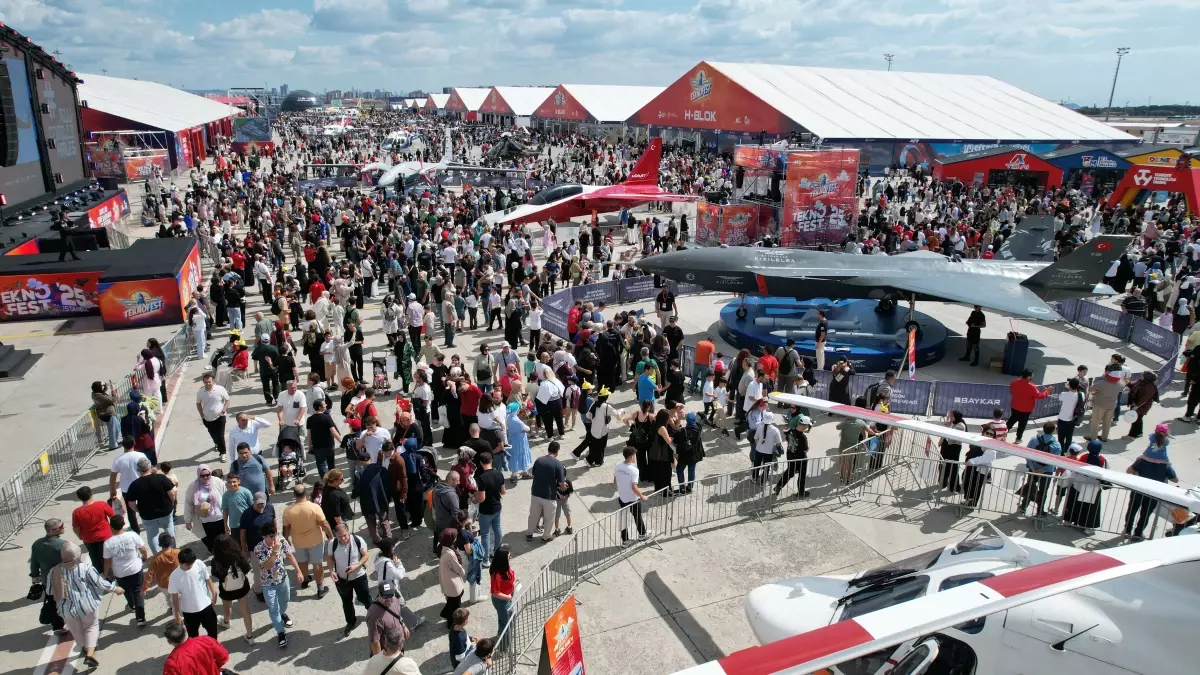 TEKNOFEST'te Gençlerden Yoğun İlgi