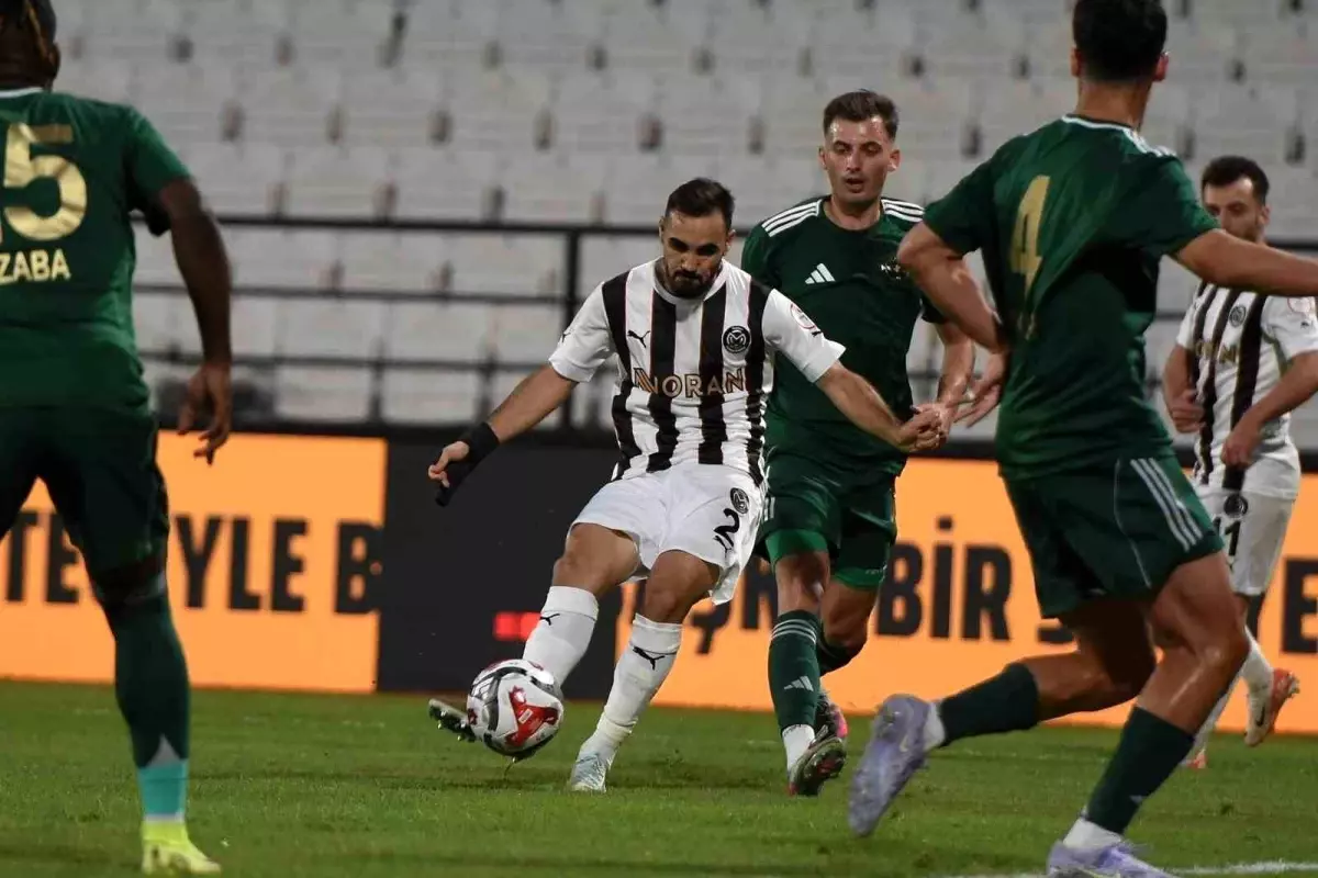Manisa FK, Esenler Erokspor'a 4-3 Yenildi