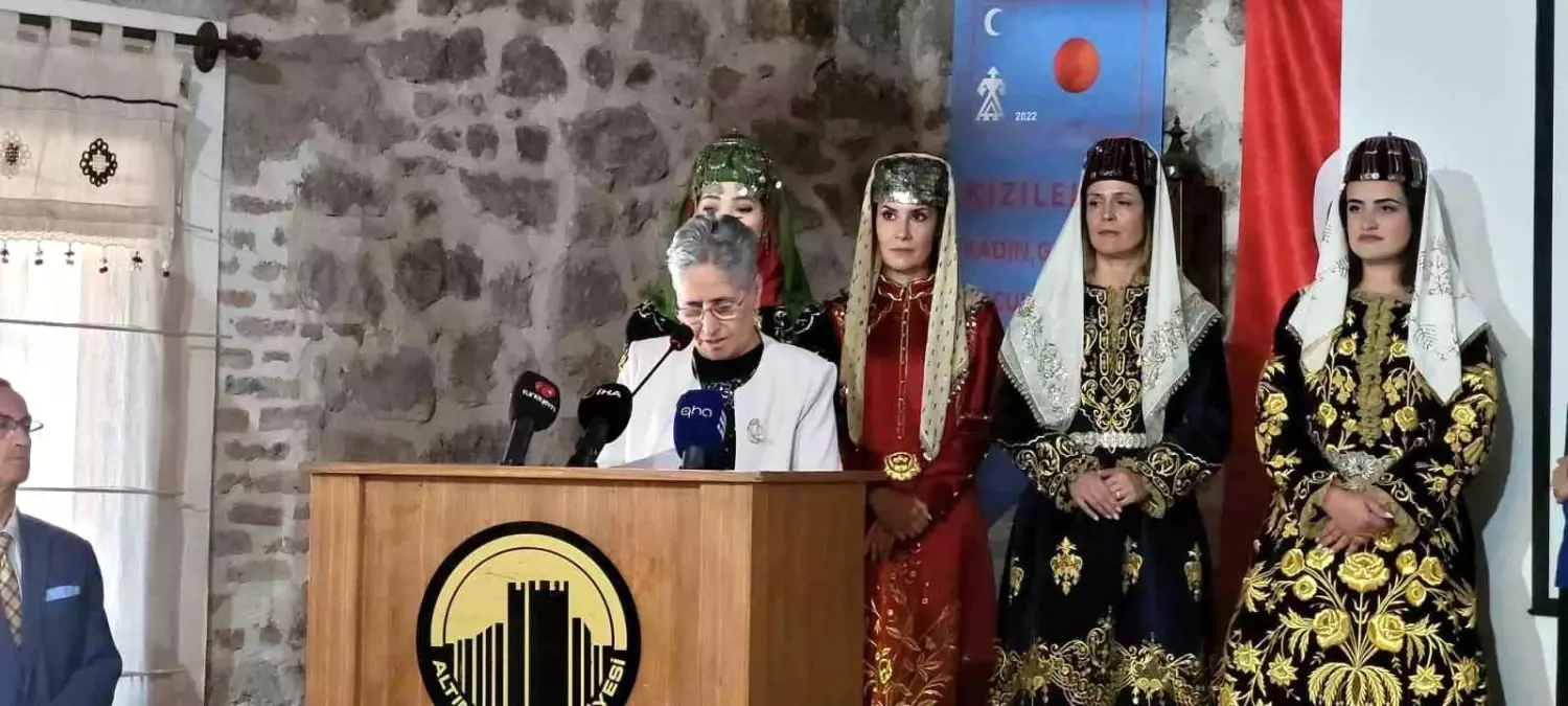 Kızılelma Türk Dünyası Üstün Hizmet Ödülleri Sahiplerini Buldu