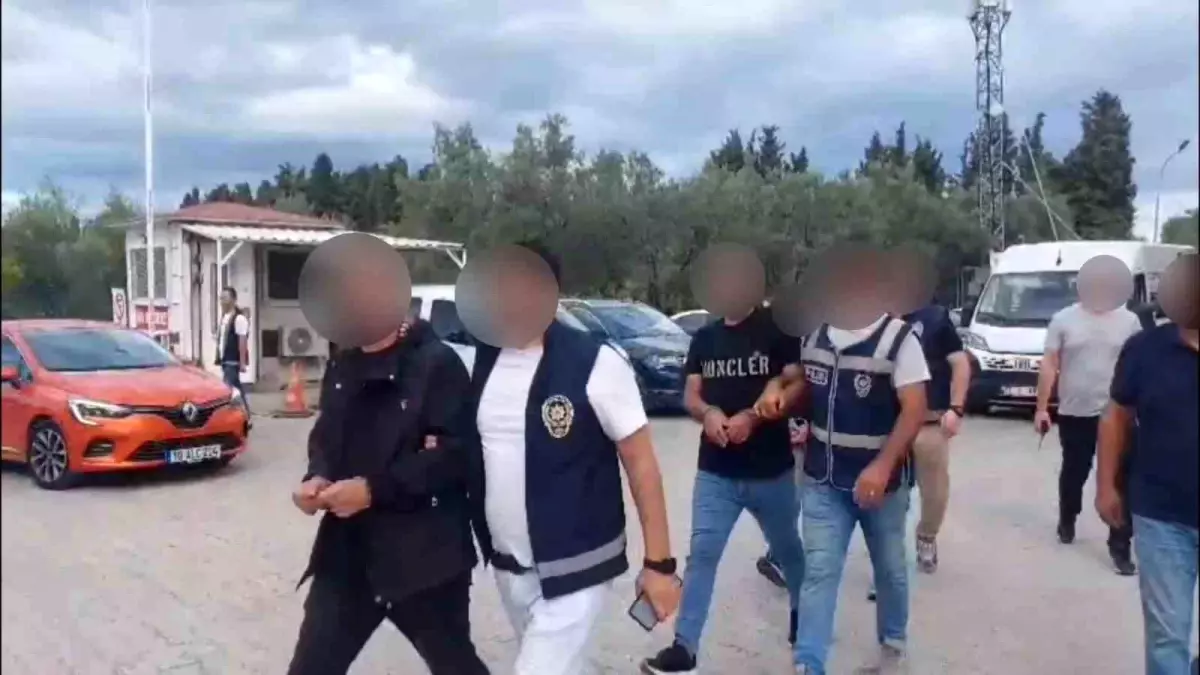 Yalova'da Göçmen Kaçakçılığı Operasyonu: 4 Kişi Tutuklandı