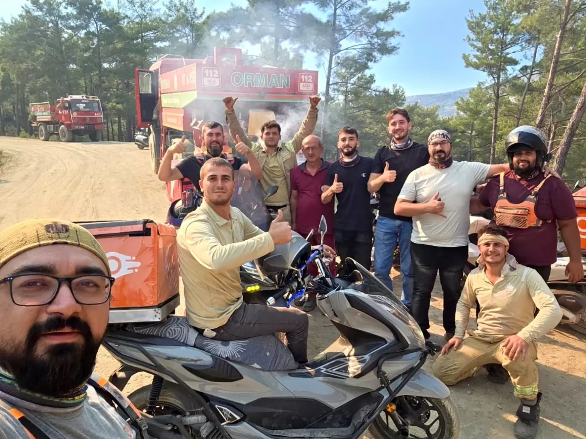 Alanya'daki Orman Yangınında Motokuryelerden Destek