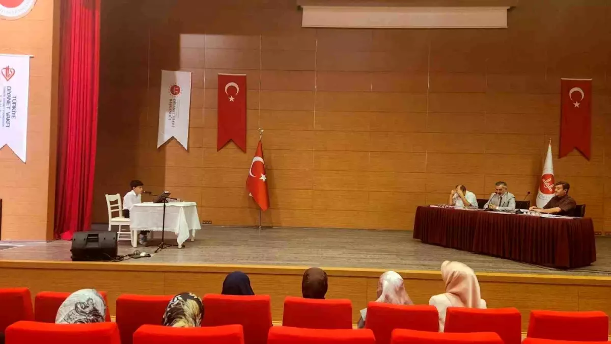 Aydın'da Hafızlık ve Kur'an-ı Kerim Okuma Yarışması Düzenlendi