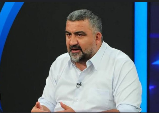 Fenerbahçeli eski futbolcu, Ali Koç'a oy verdiğini açıkladı Fenerbahçeli eski futbolcu, Ali Koç'a oy verdiğini açıkladı