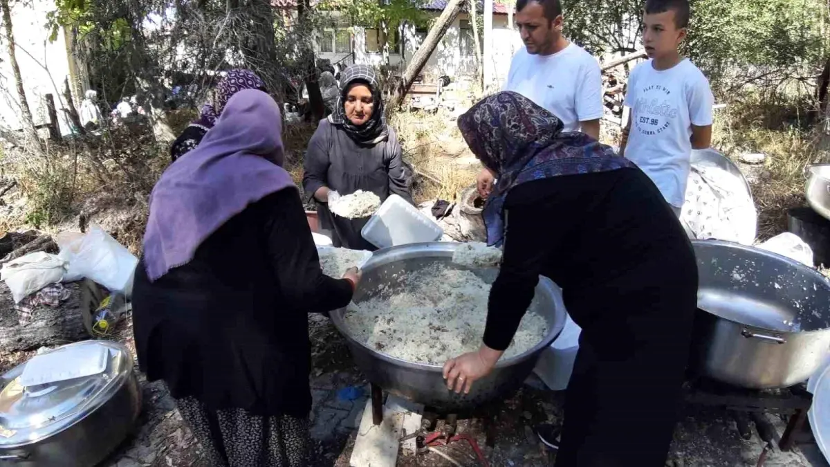 Bolu Göllüören Köyü'nde Geleneksel Hacet Bayramı Kutlandı