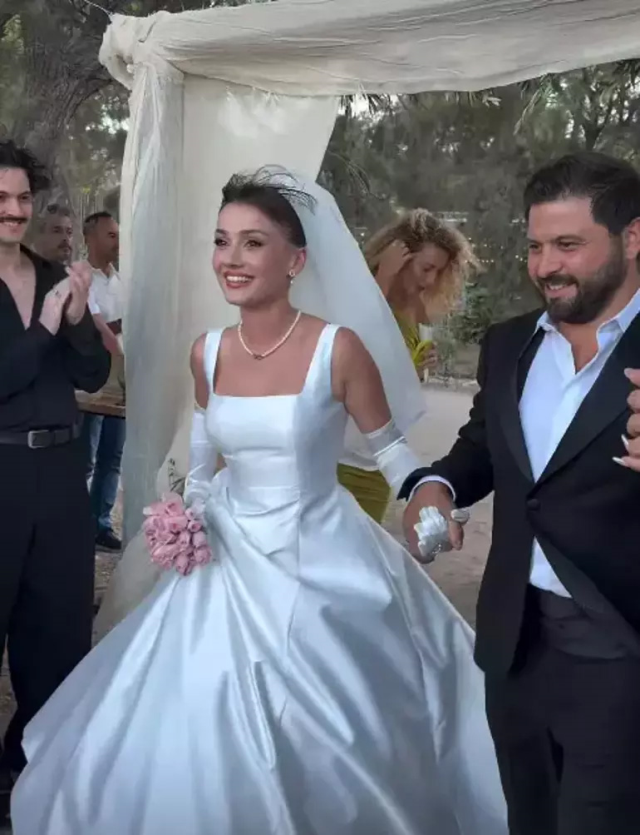 Actress Sevda Erginci, who held a henna night in Mardin, got married in Greece