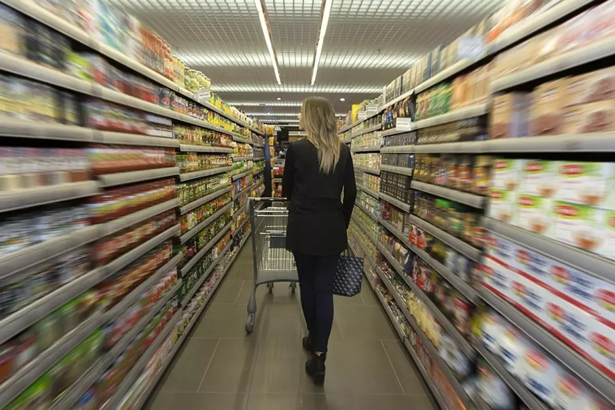 Marketler pazar günü kapanıyor mu? Bakan Bolat'tan sürpriz çıkış