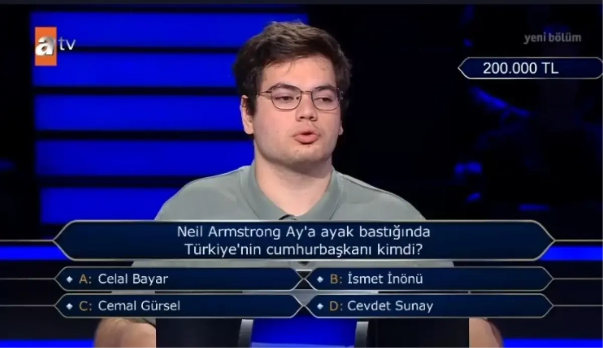 Neil Armstrong Ay'a ayak bastığında Türkiye'nin cumhurbaşkanı kimdi?