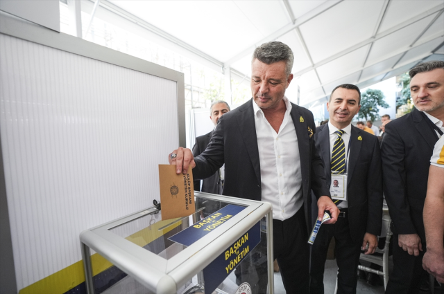 oyunu atan sadettin saran dan fenerbahcelilere 19070862 9325 m