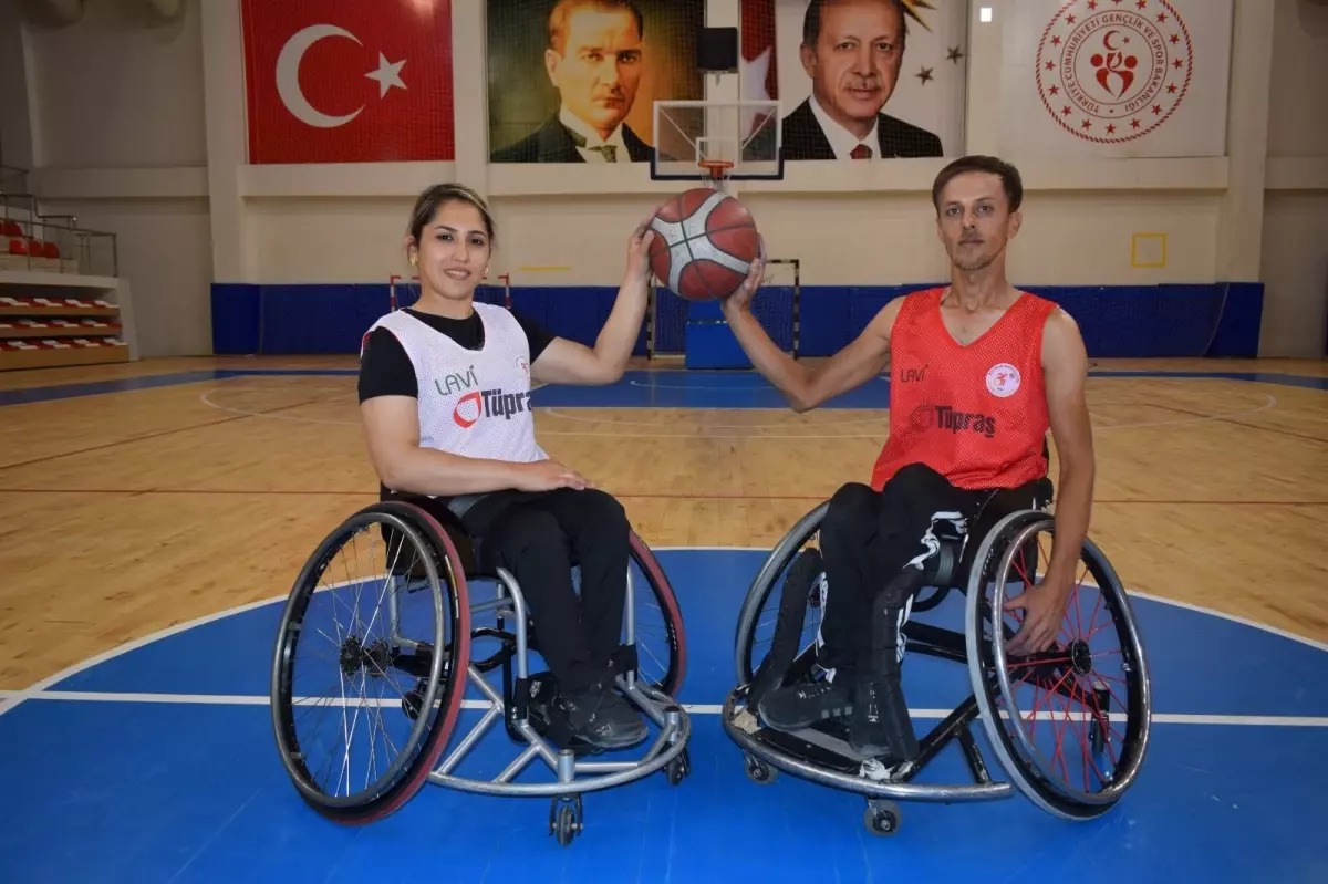 Engelli Çiftin Aşkı Sporla Büyüdü