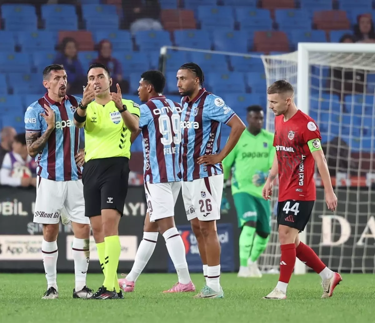 Trabzonspor'dan Hakem Kardeşler'e Sert Tepki