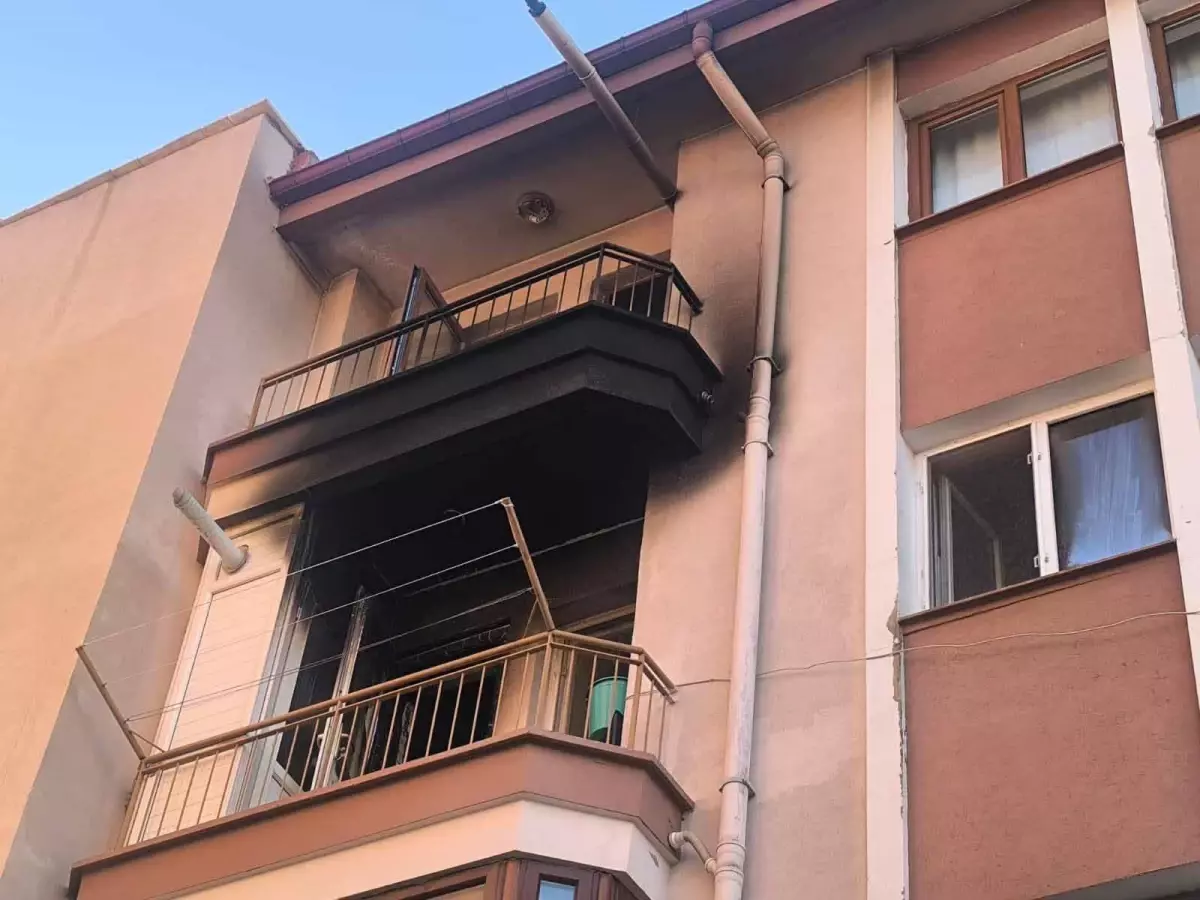 Afyonkarahisar'da yangın faciası: 81 yaşındaki kadın hayatını kaybetti