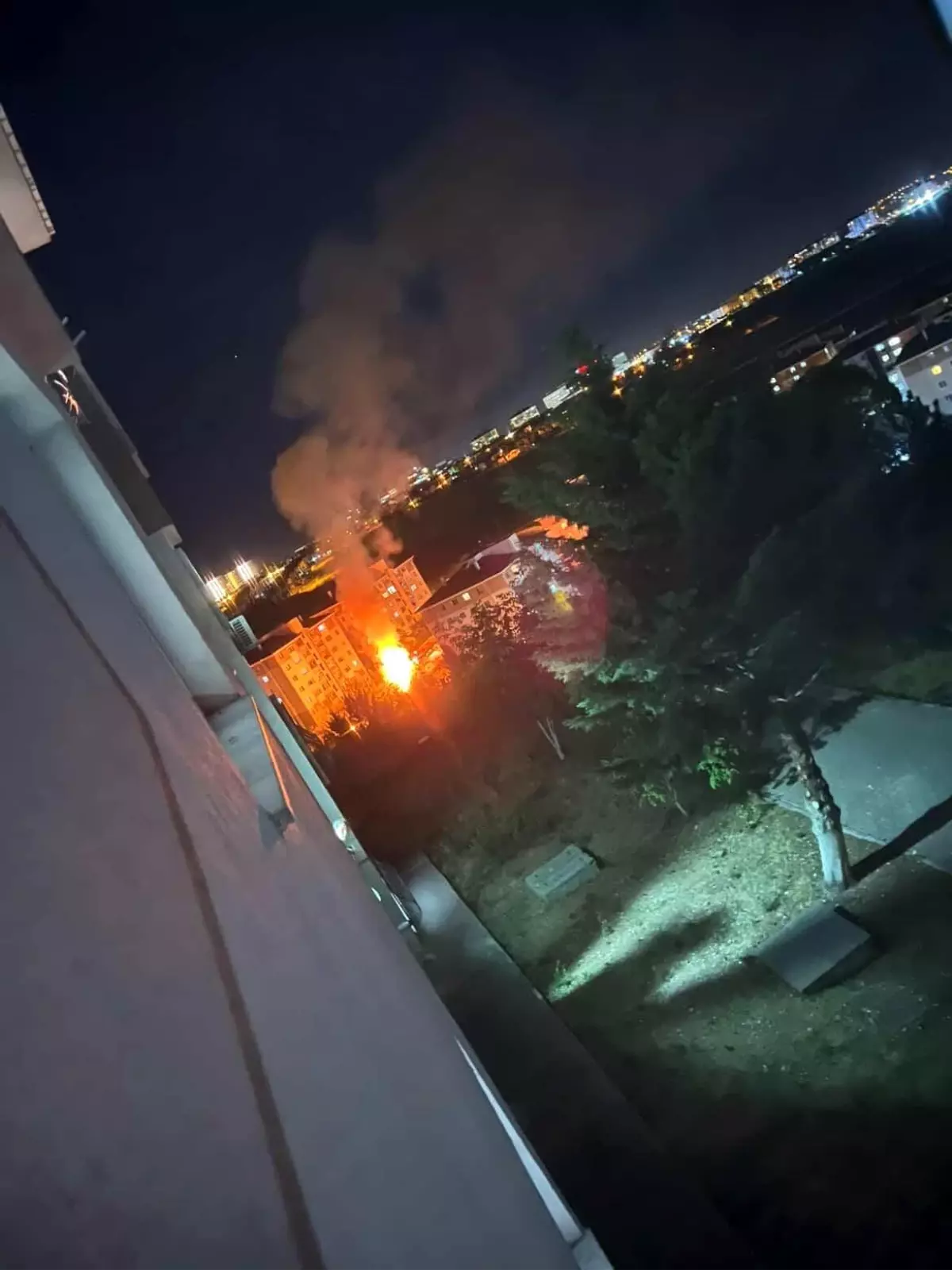 Gölbaşı'nda Kamyon Yangını Korkuttu