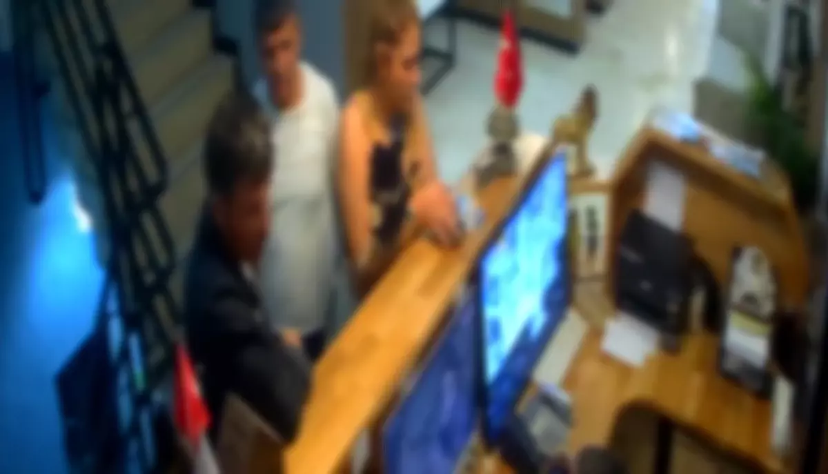 Bakırköy'de Şüpheli Ölüm: Acil Tıp Teknisyeni Elif Can Göktürk Hayatını Kaybetti, Eşi Tutuklandı