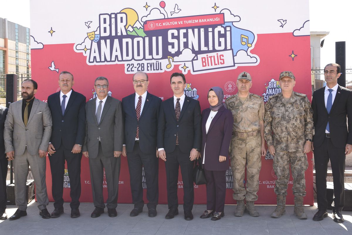 Bitlis'te 'Bir Anadolu Şenliği' düzenlendi