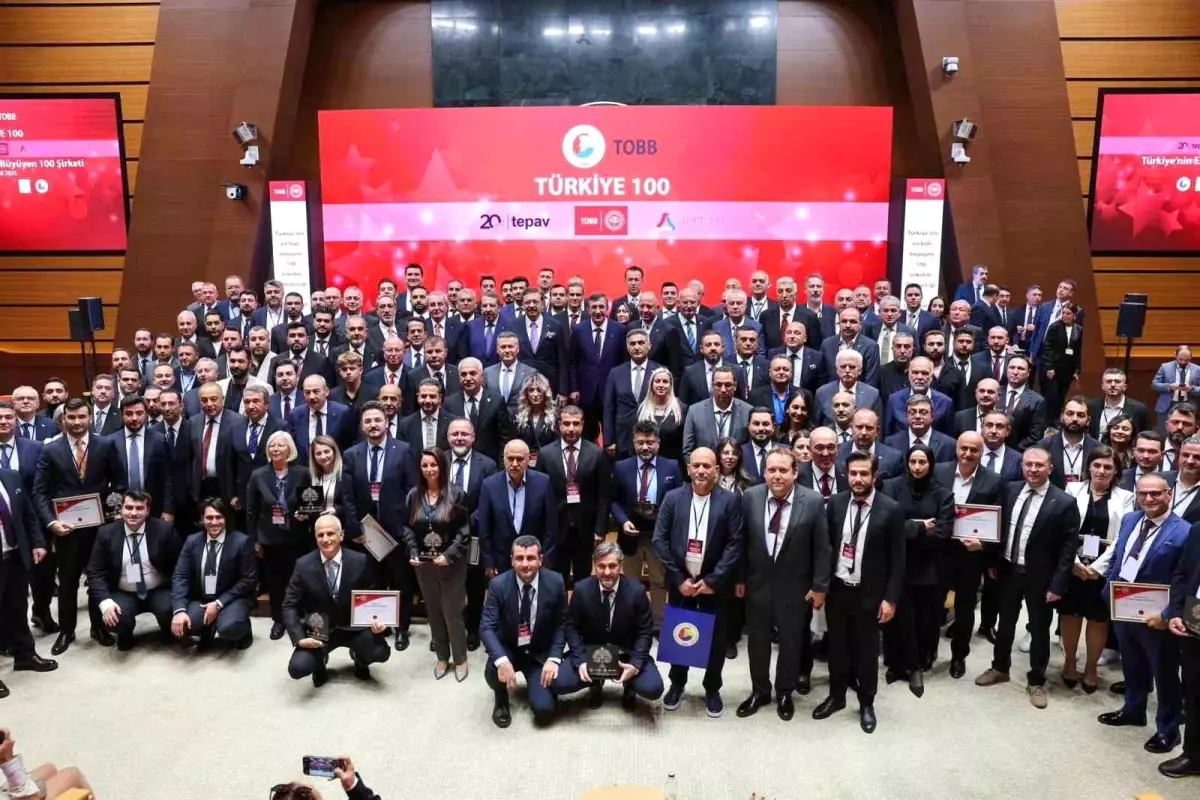 Cumhurbaşkanı Yardımcısı Yılmaz: "Hedefimiz yıl sonunda yüzde 30'un altında bir enflasyon oranı"