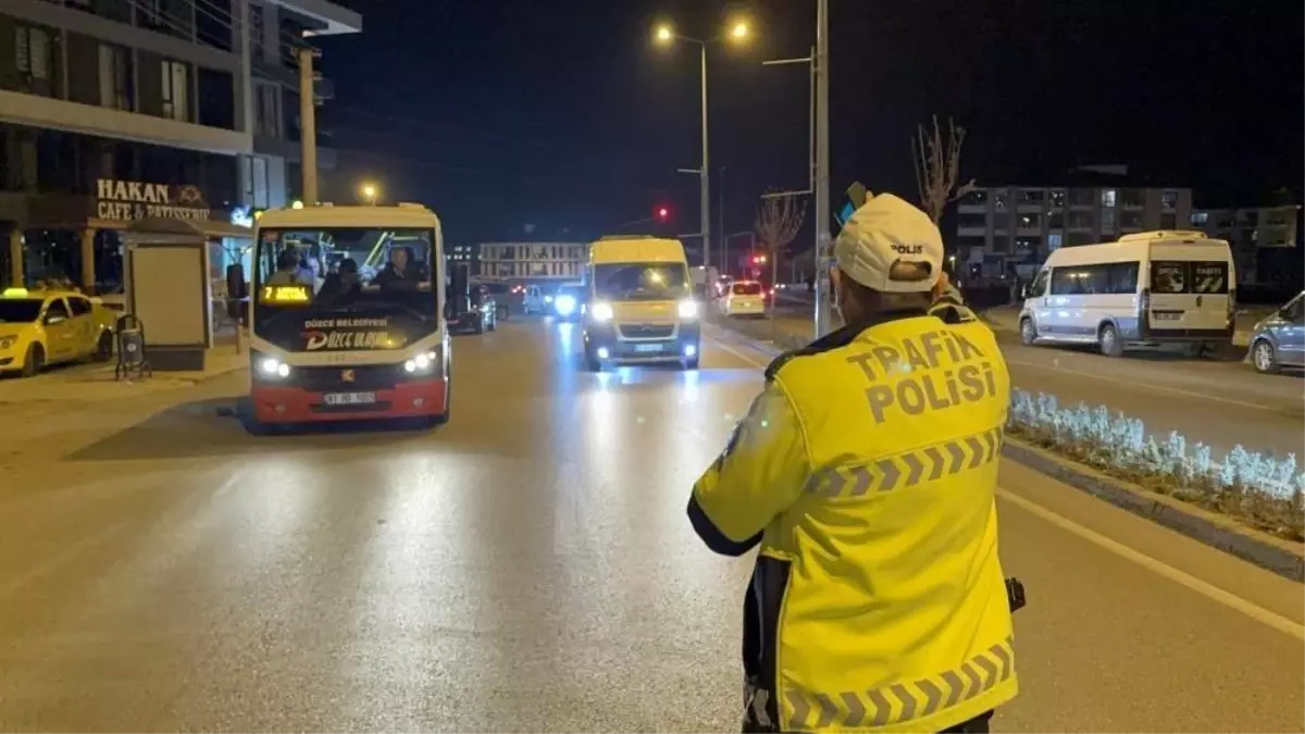 Düzce'de Trafik Denetimleri: 207 Araç Trafikten Men Edildi