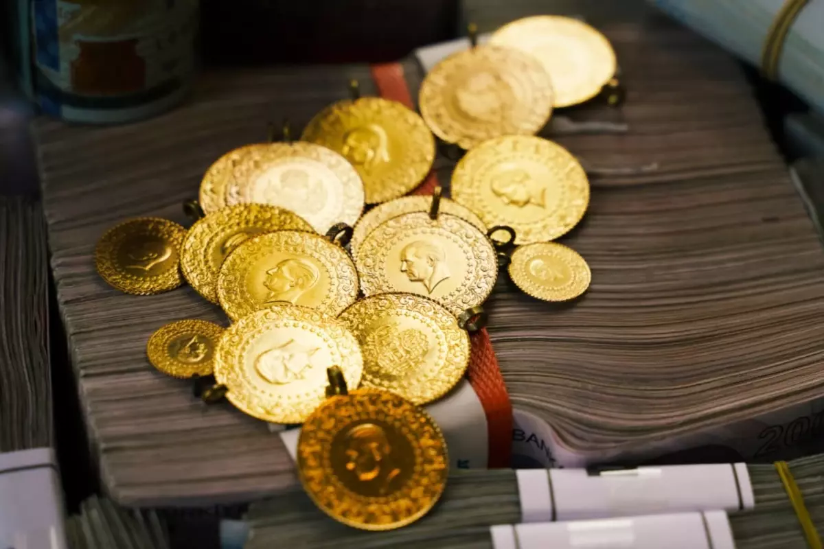 Gram altın 5000 TL'yi aşarak rekor kırdı