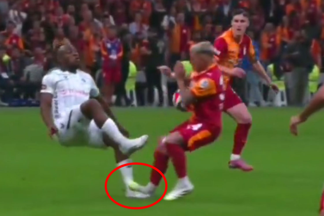 Konyaspor's red card protest