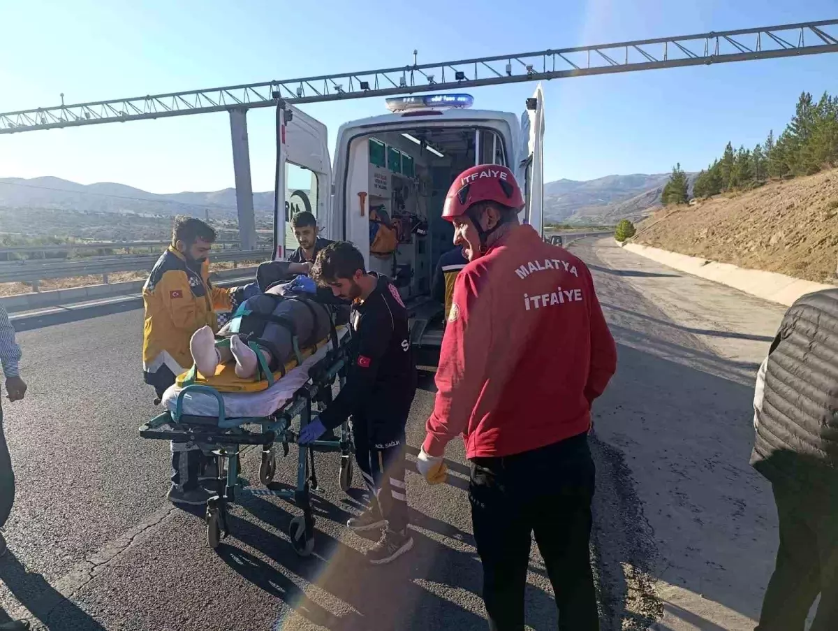 Malatya'da İki Ayrı Trafik Kazasında 4 Yaralı
