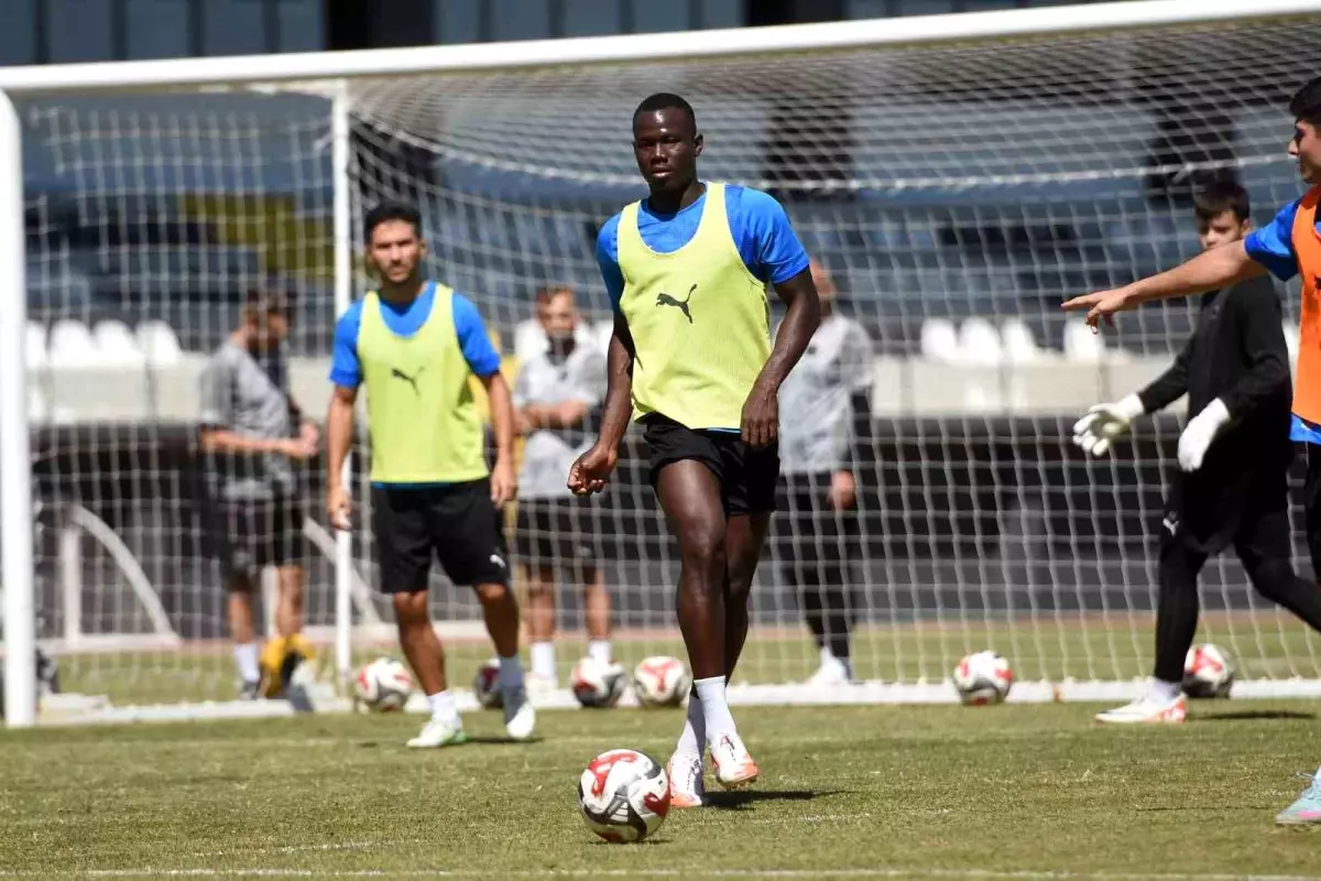 Manisa FK, Bandırmaspor Maçına Hazırlanıyor