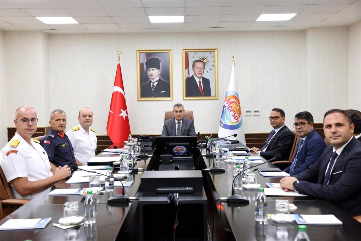 Mersin'de 615 Aranan Kişi Yakalandı