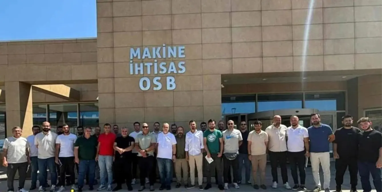 Dilovası Makina İhtisas OSB Futbol Turnuvası'nda Parsan Şampiyon