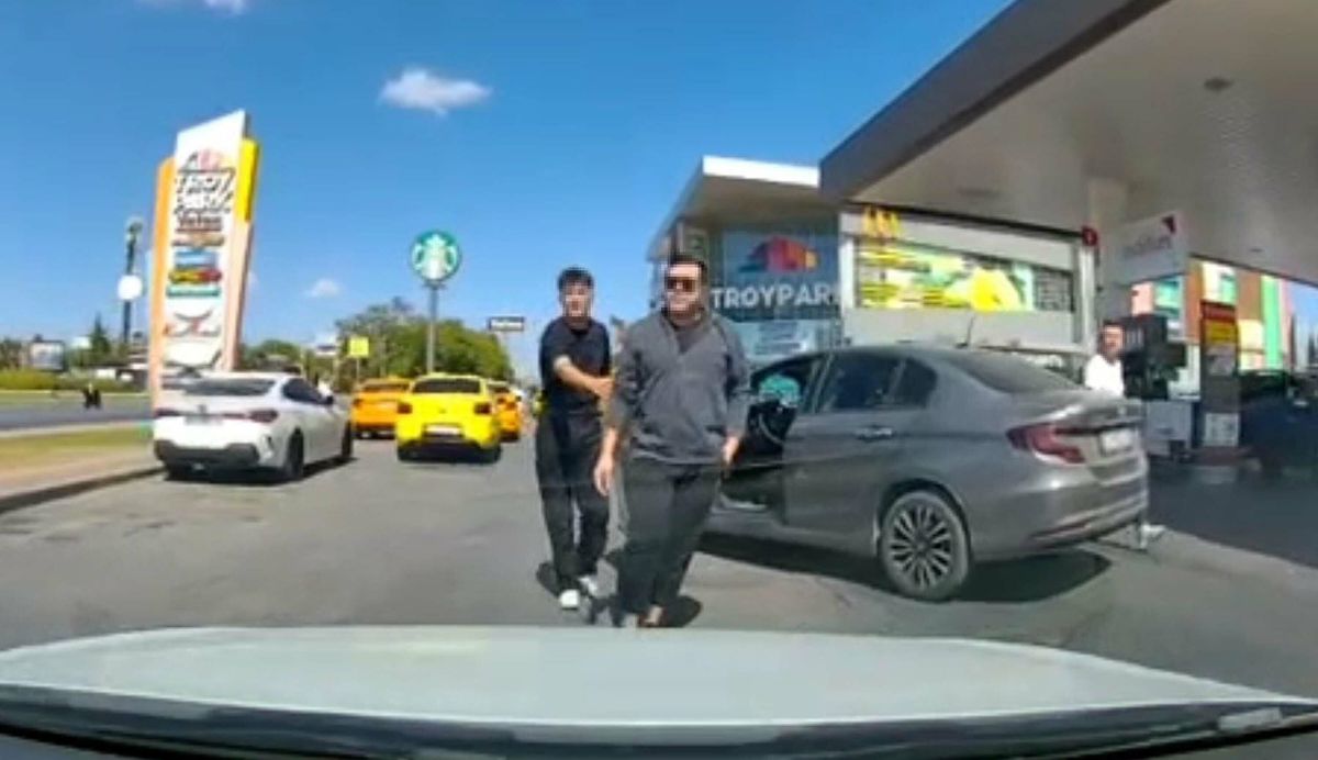 Çanakkale'de Trafik Tartışması Kavgaya Dönüştü
