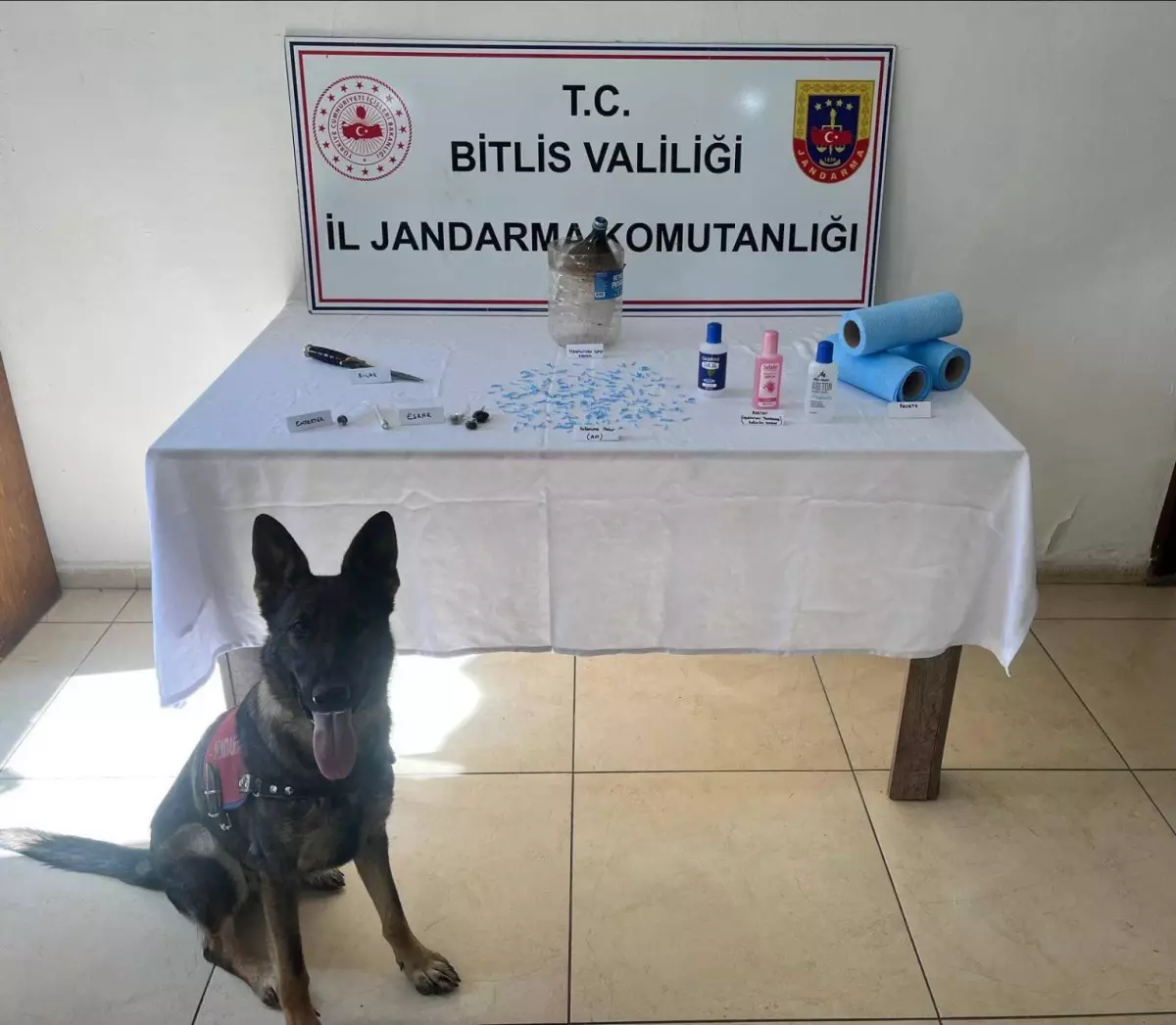 Bitlis'te Uyuşturucu Operasyonu: 300 Bin TL Değerinde Metamfetamin Ele Ge geçirildi