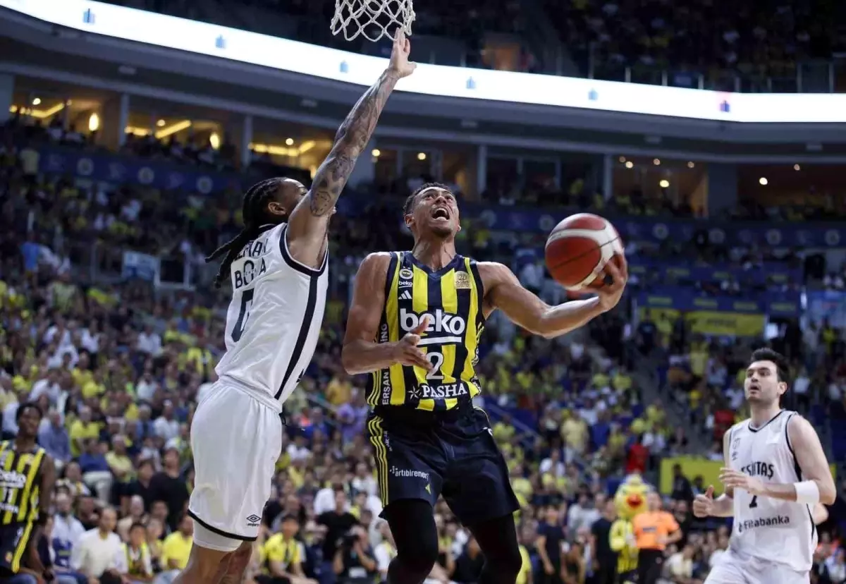 Fenerbahçe ile Beşiktaş Cumhurbaşkanlığı Kupası İçin Karşılaşıyor