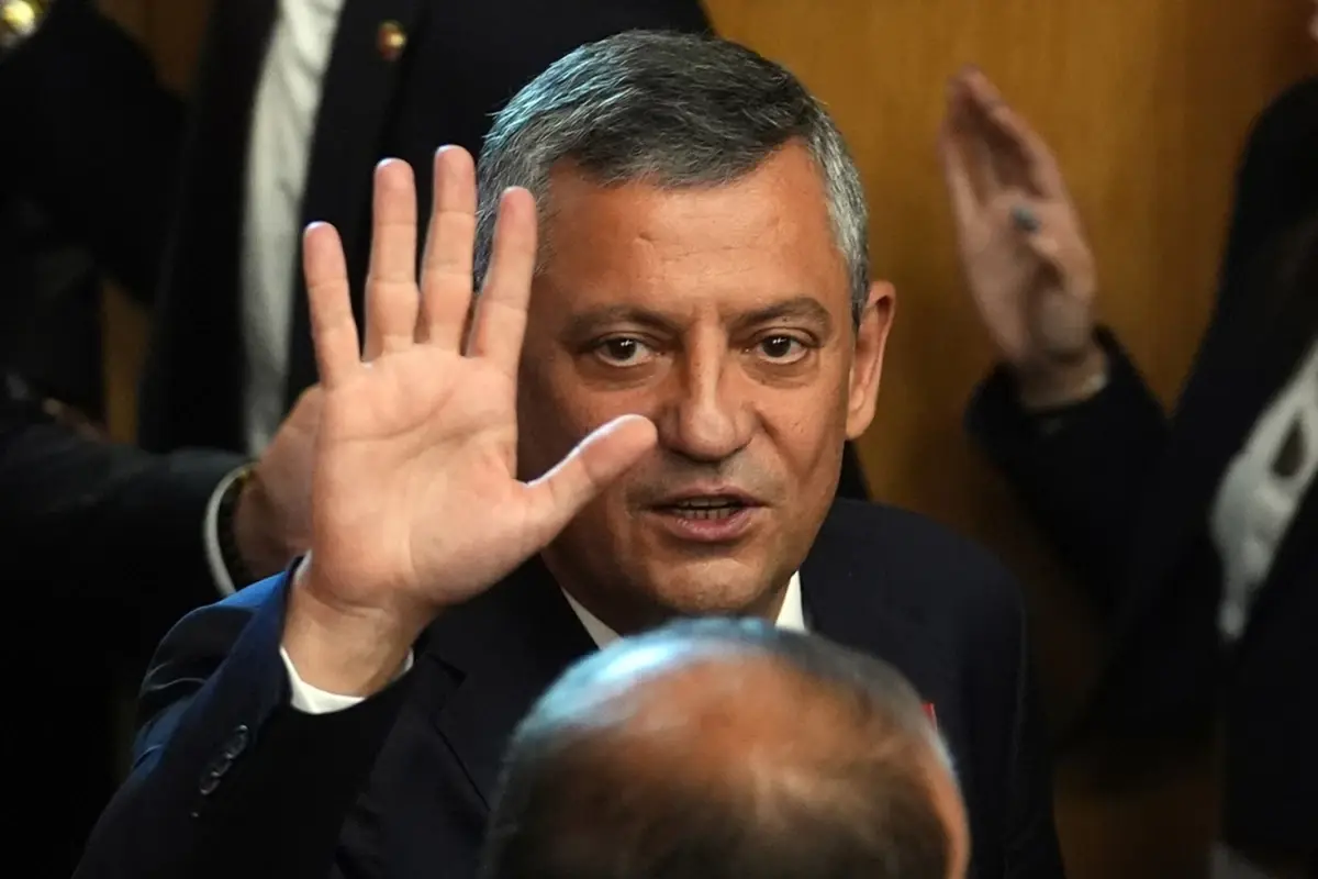 AK Parti İstanbul İl Başkanlığından Özgür Özel hakkında suç duyurusu