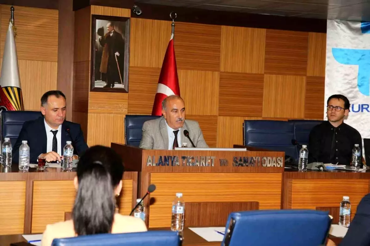 İŞKUR Teşvikleri Bilgilendirme Toplantısı Alanya'da Gerçekleştirildi