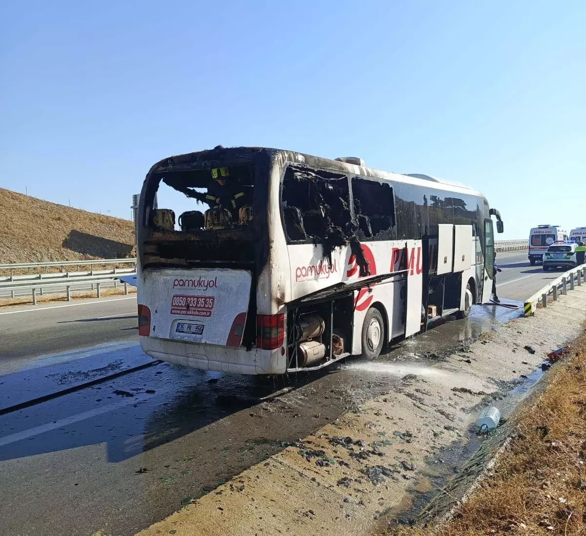 Köşk'te Seyir Halindeki Otobüs Alev Aldı