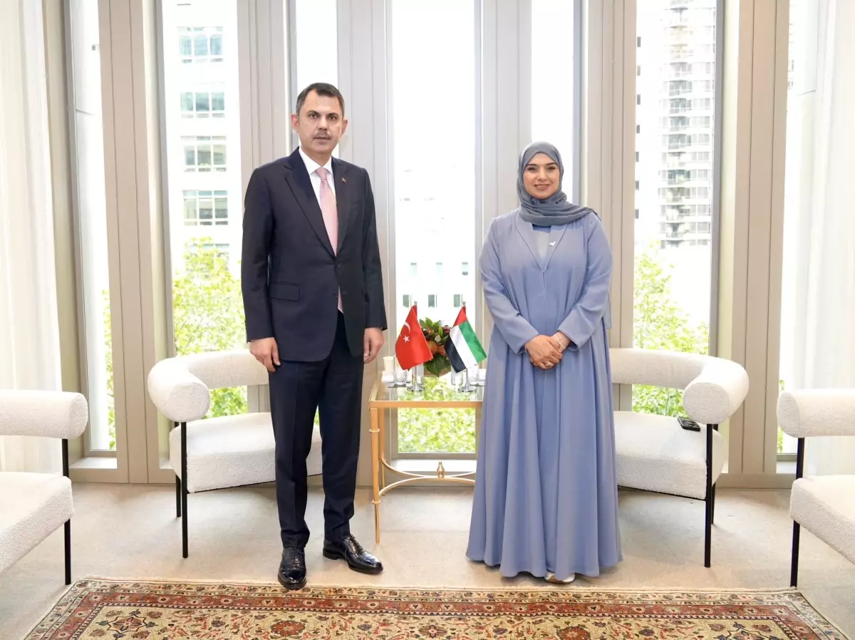 Murat Kurum ve Amna Al Dahak Al Shamsı İklim Değişikliği Üzerine Görüştü