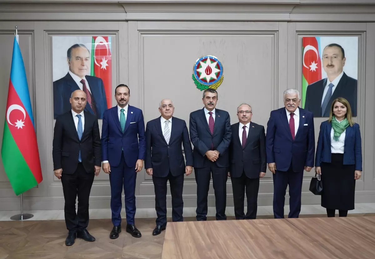 Mili Eğitim Bakanı Tekin, Azerbaycan Başbakanı Asadov ile Görüştü