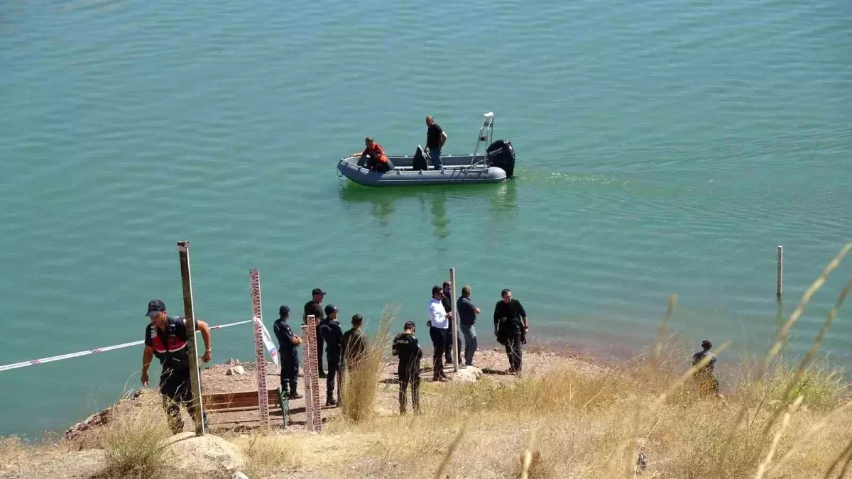 Burdur'da Emekli Polisin Kaybolduğu İhbarı ile Barajda Arama Çalışmaları Başlatıldı