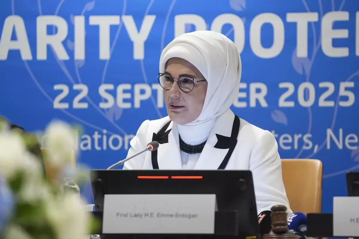 Emine Erdoğan, Aileden Başlayan Küresel Dayanışma Programında Önemli Mesajlar Verdi