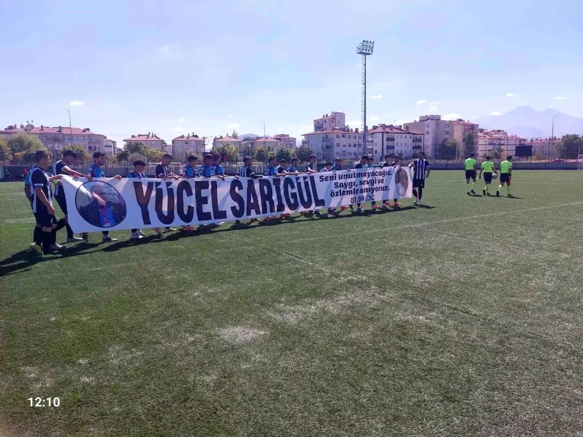 Yücel Sarıgül, Sezonun İlk Maçında Anıldı