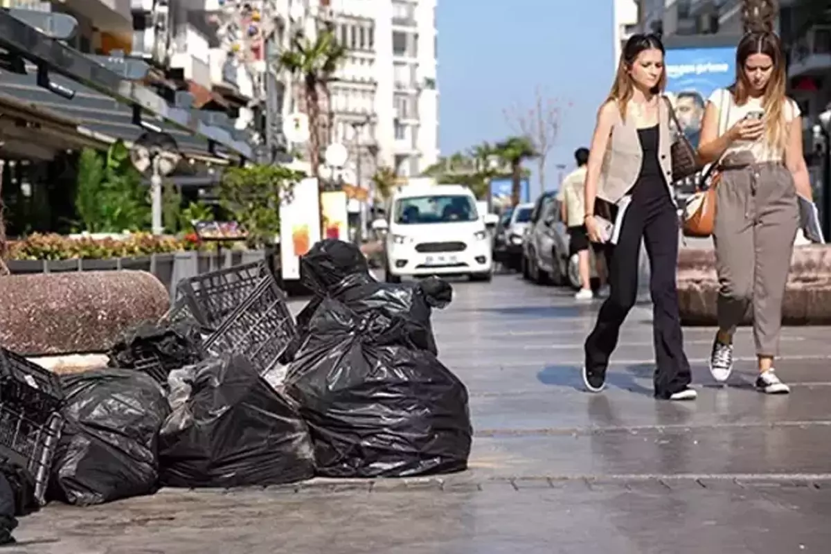 İçişleri Bakanlığı, İzmir'de CHP'li 3 belediyeye inceleme başlattı