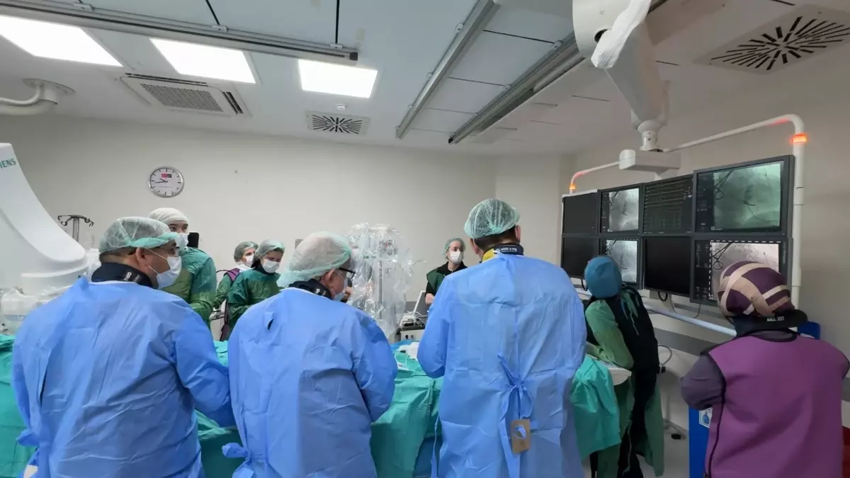 Dünyada İlk Kez Uygulanan Kalp Ameliyatı Bursa'da Gerçekleşti