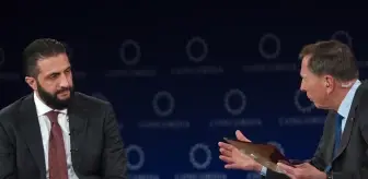 Kendisini yakalan eski CIA şefi ile Şara arasında dikkat çeken diyalog